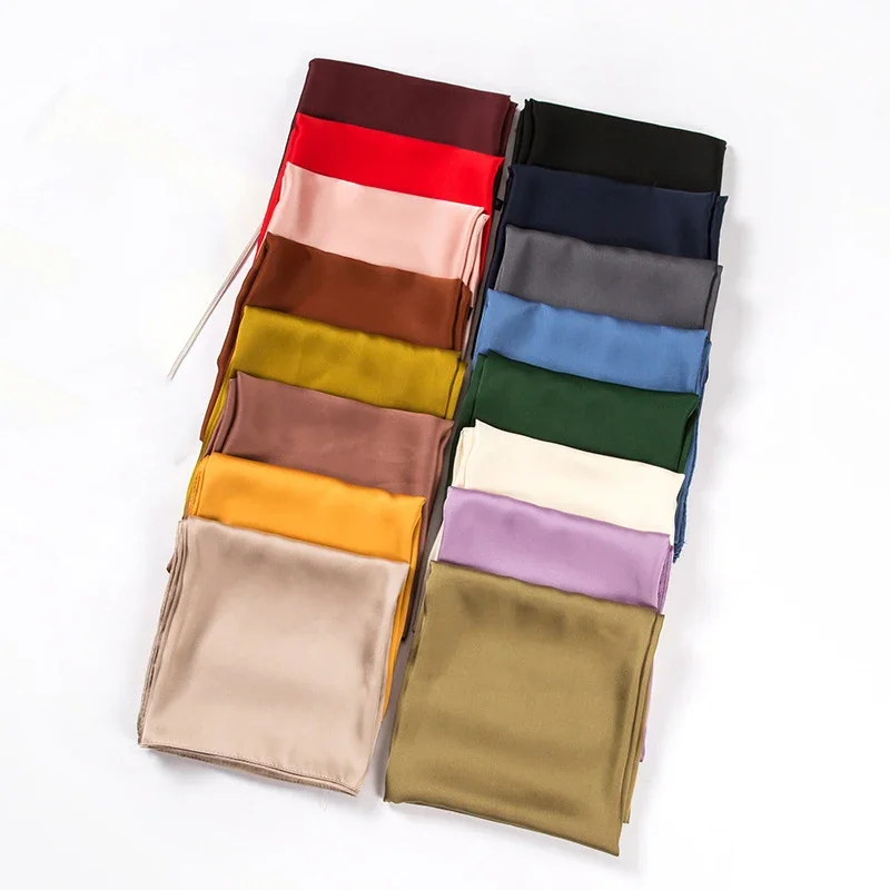 Silk Neck Scarf - ผ้าพันคอซาตินสำหรับผู้หญิง ขนาด 70 ซม. สีพื้น เนื้อผ้าเรียบ
