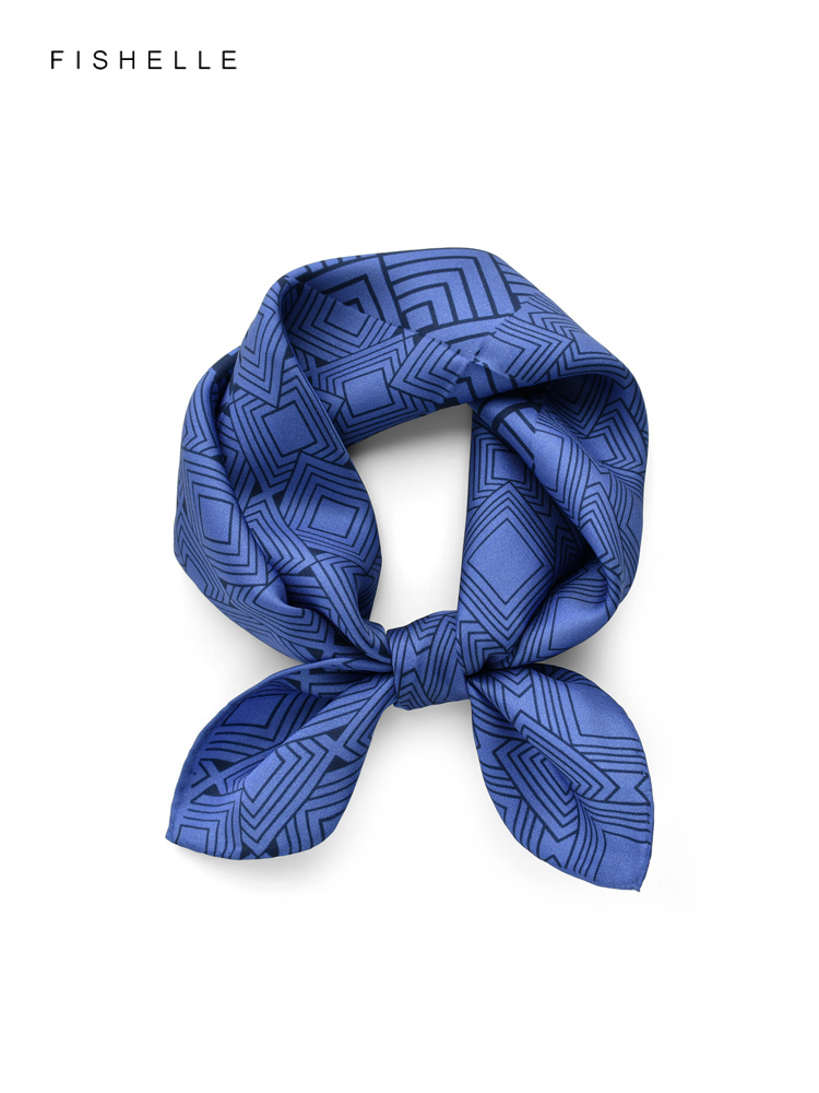 จีนคลาสสิกสีฟ้าสีขาวธรรมชาติ S - Silk Neck Scarf บทวิจารณ์และราคา